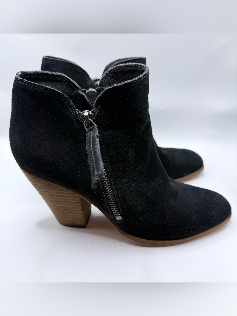 Dolce Vita Black Suede Ankle Booties Side Zip Stacked Heel Size 8